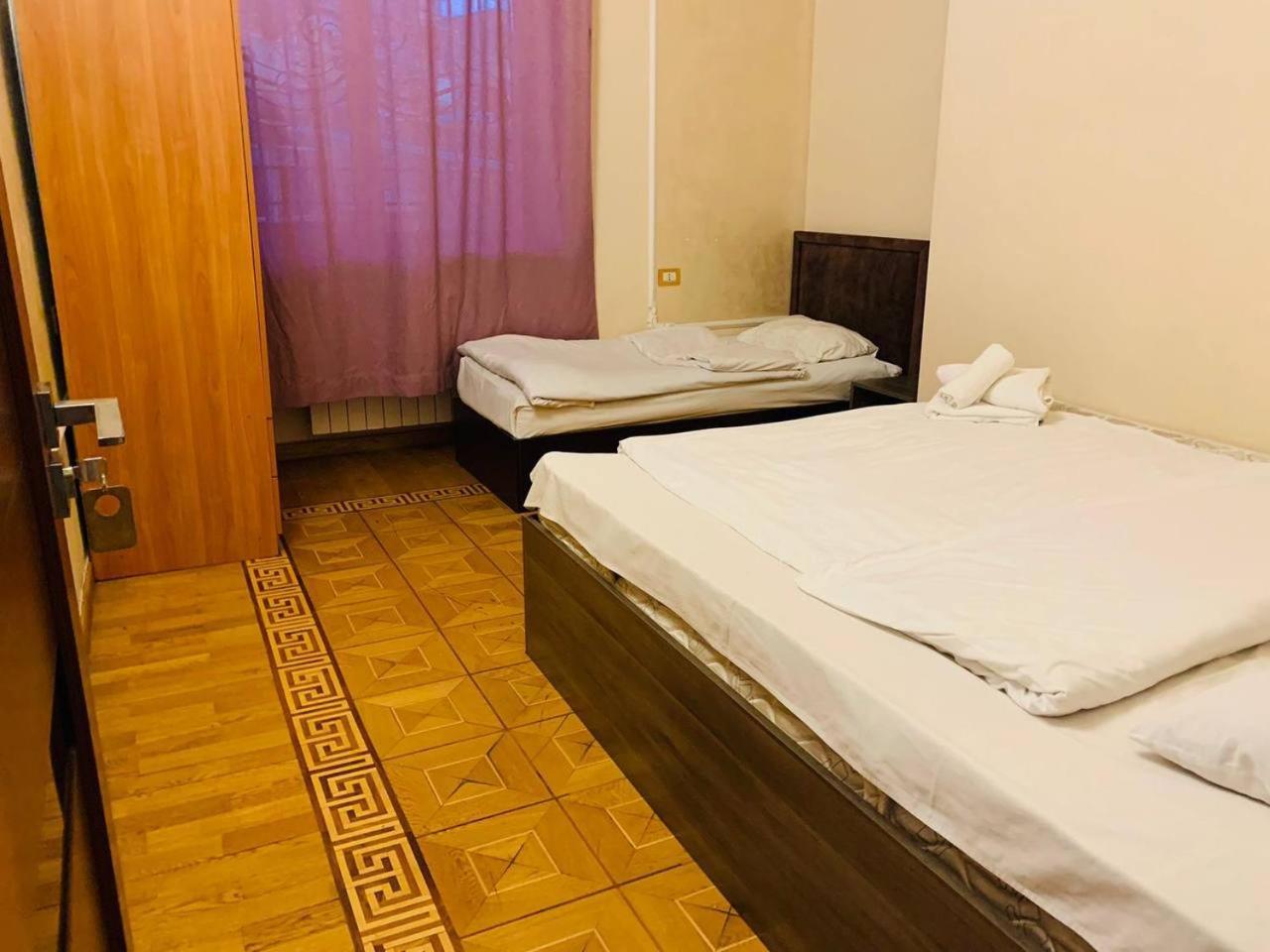 Centre Hotel-Hostel 예레반 외부 사진